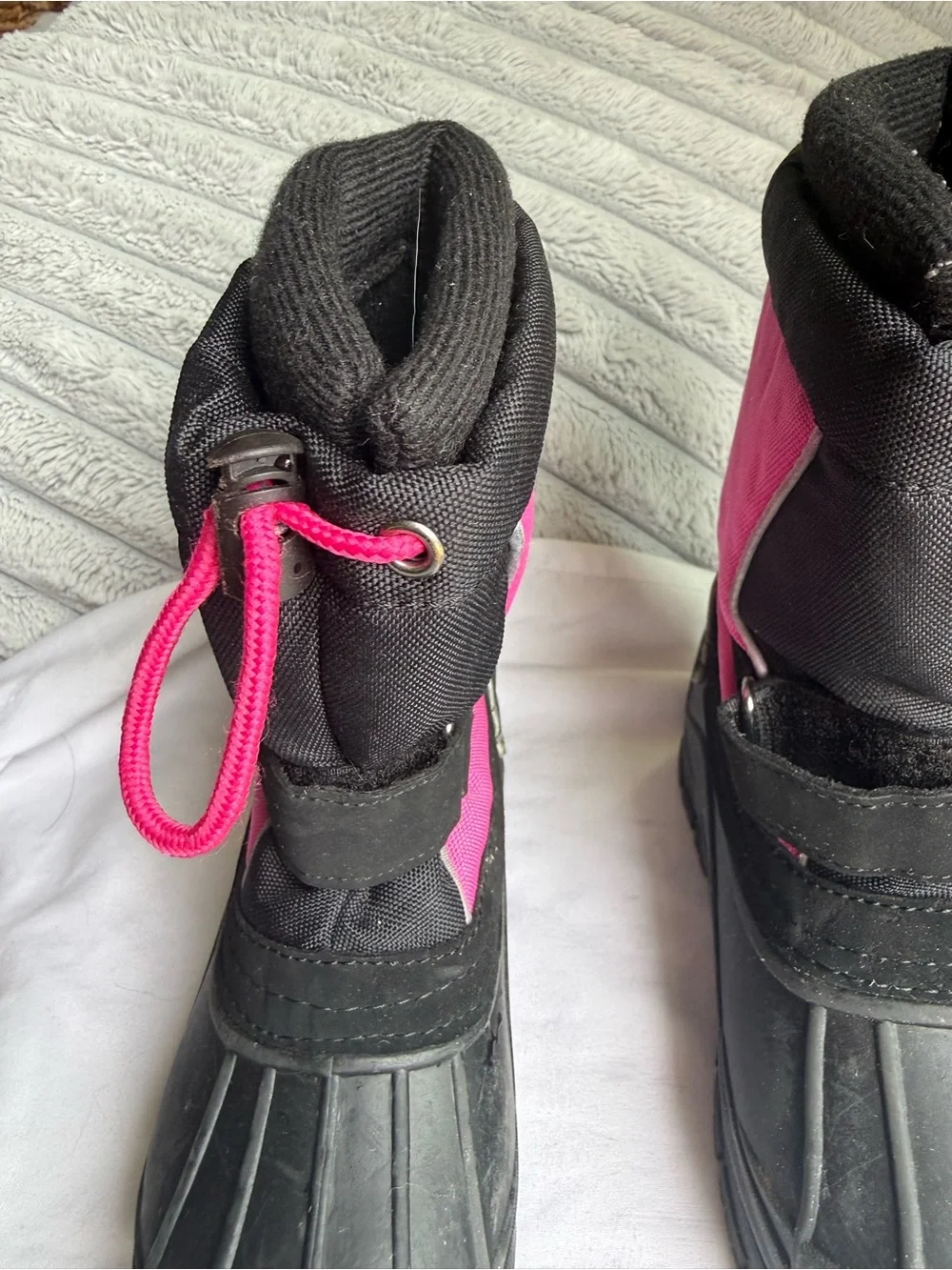totes Pink and Black Kids Winter Snow Boots size